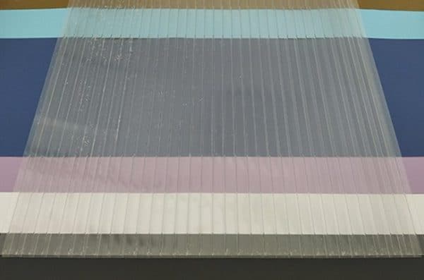 policarbonato celular incoloro 10 mm fondo color | comprar placas de policarbonato